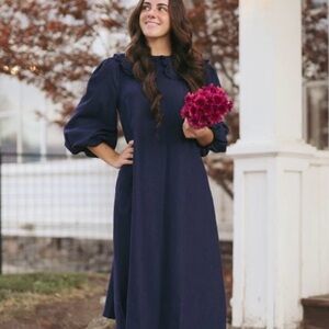 Dainty Jewell’s Bubble Sleeve Midi Dress